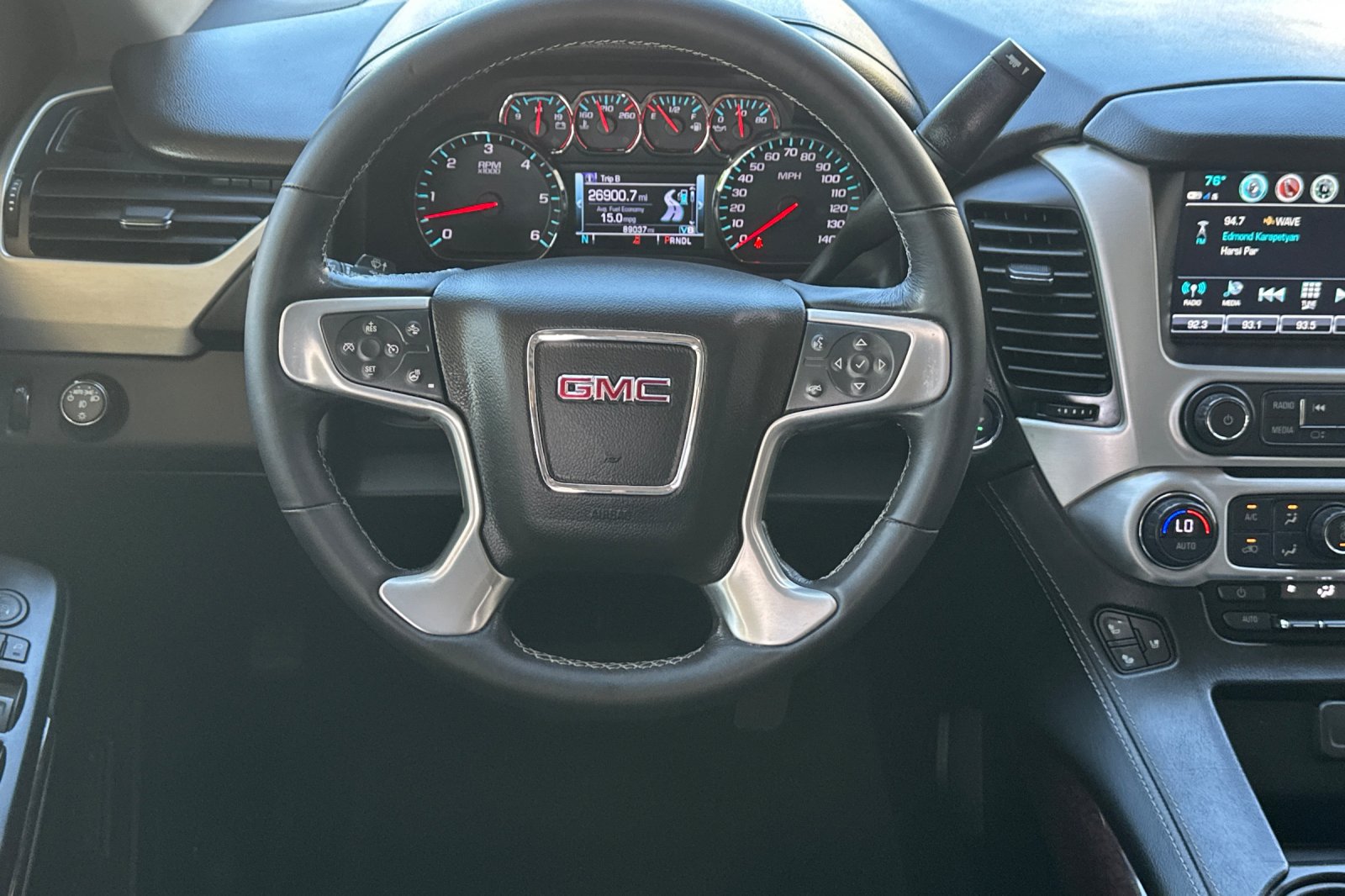 Used 2020 GMC Yukon XL SLT w/ Open Road Package RWD image 14