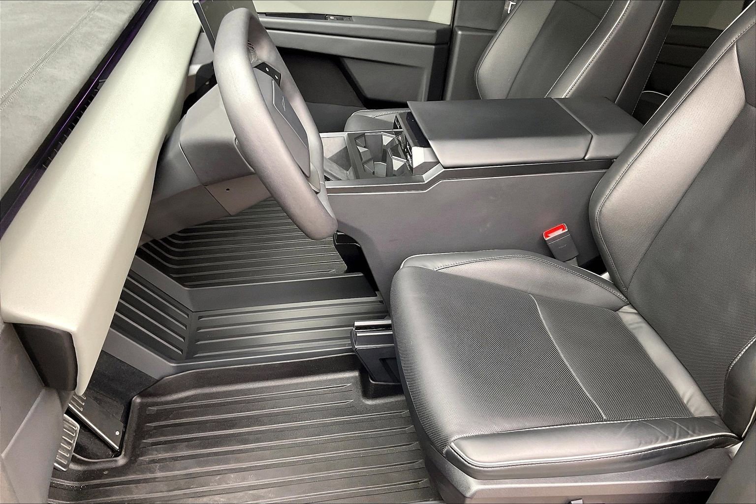 Used 2024 Tesla Cybertruck Cyberbeast image 19