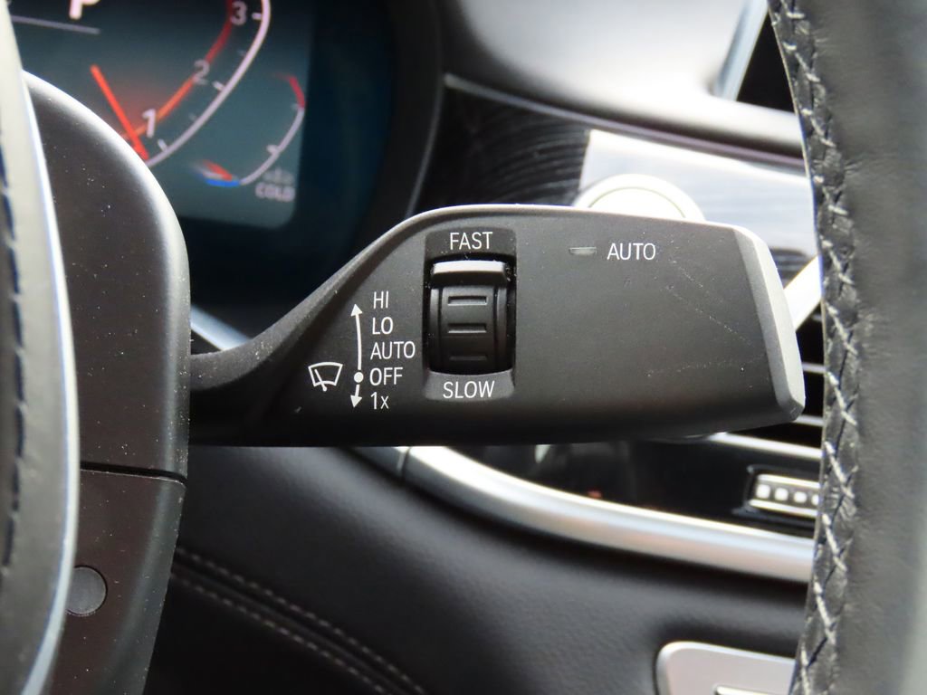 Used 2022 BMW 750i xDrive w/ Luxury Rear Seating Package image 38