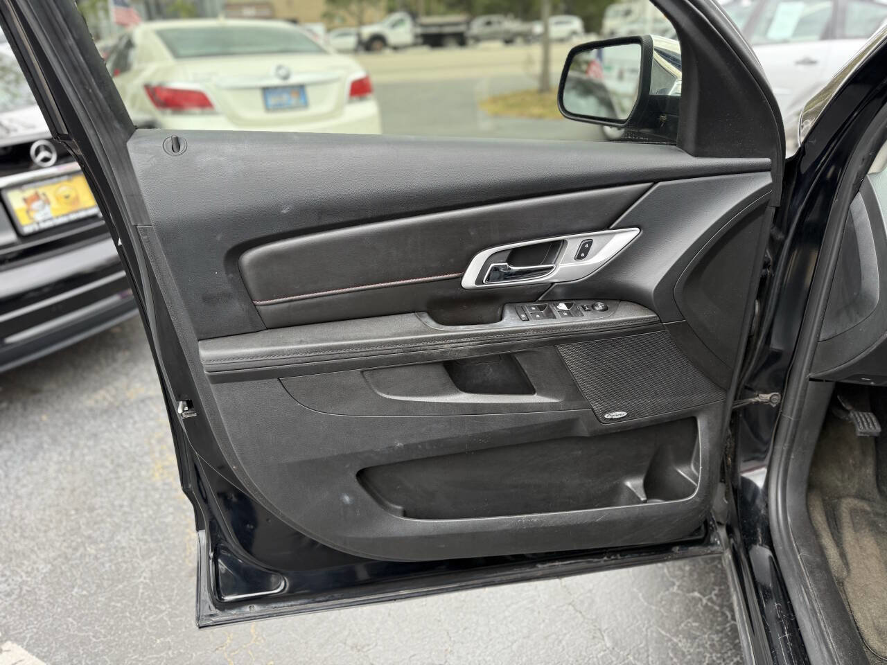 Used 2017 GMC Terrain SLT w/ Driver Alert Package I FWD image 13