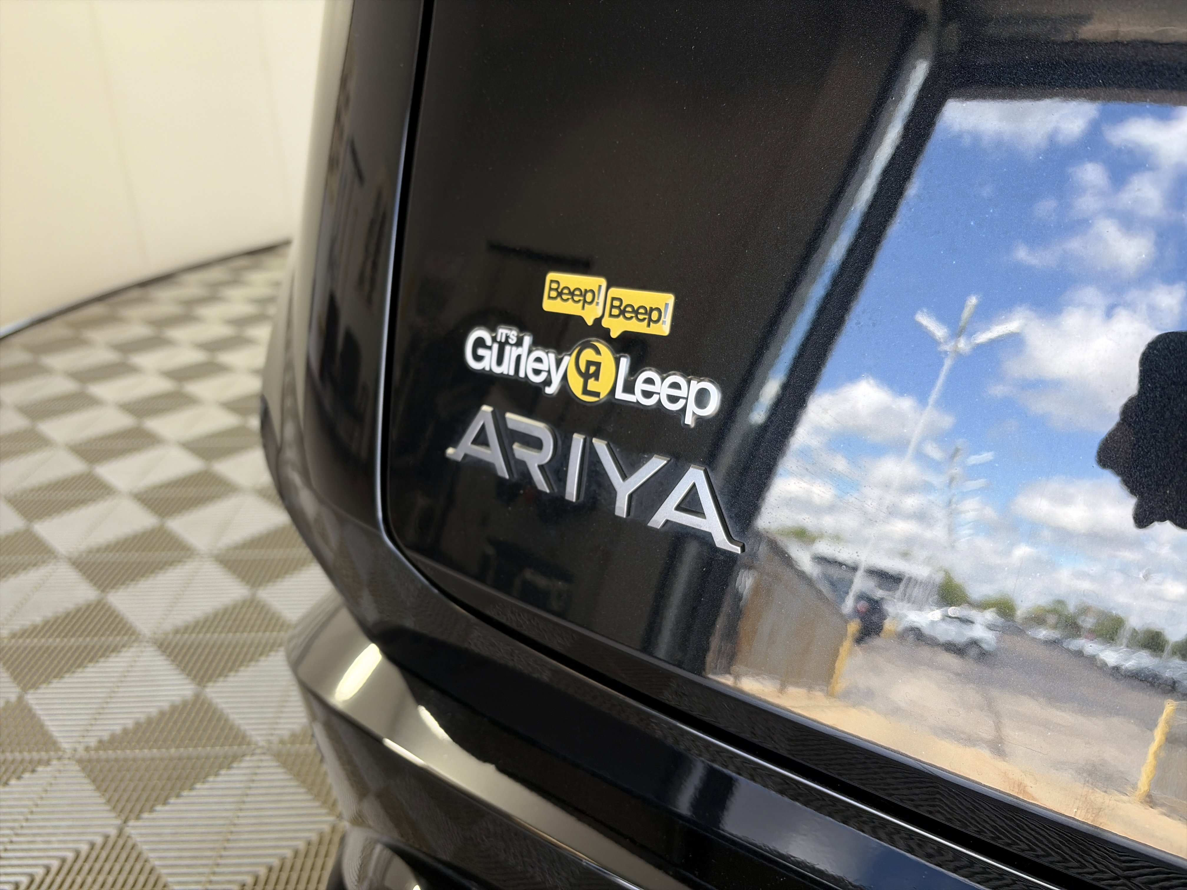 Used 2023 Nissan Ariya AWD image 15