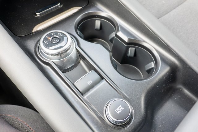 Used 2025 Ford Explorer Active AWD/4WD image 29