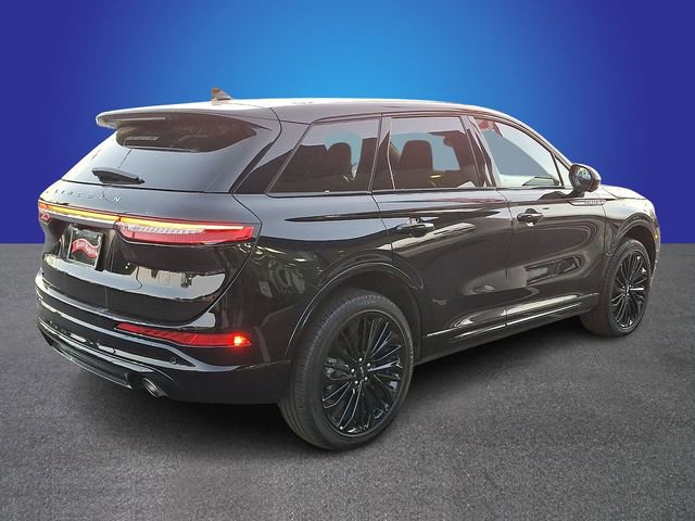 Certified 2025 Lincoln Corsair Reserve w/ Jet Appearance Package AWD/4WD image 5