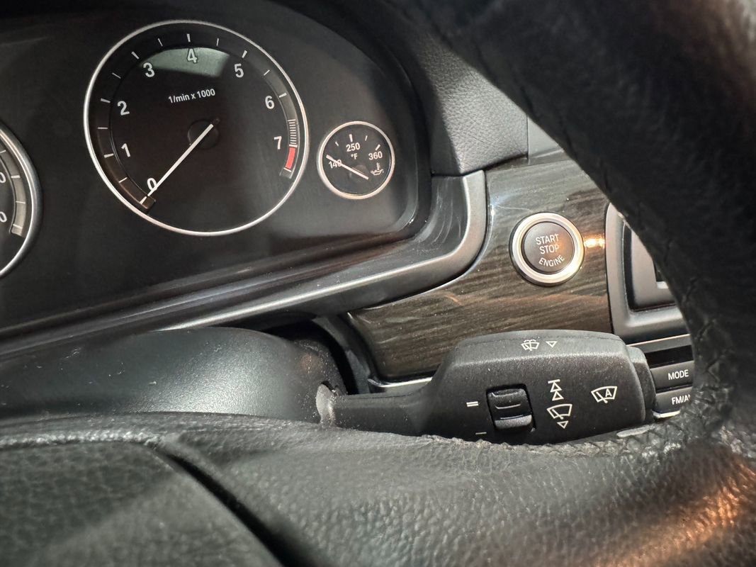 Used 2011 BMW 535i xDrive Sedan image 16