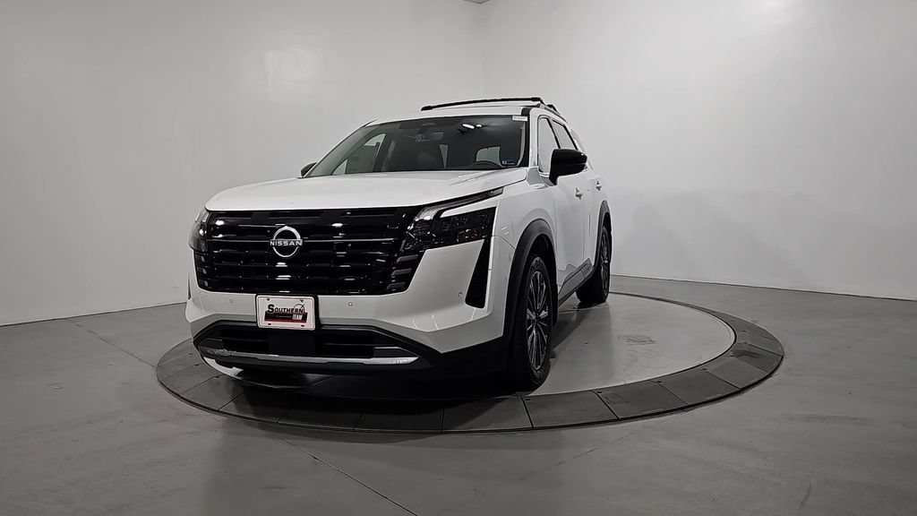 New 2026 Nissan Pathfinder SL w/ SL Premium Package