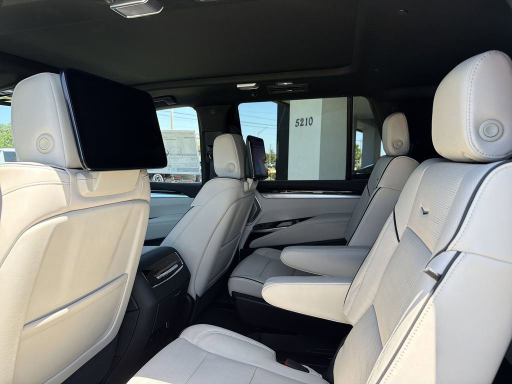 New 2026 Cadillac Escalade Sport w/ Touring Package image 17