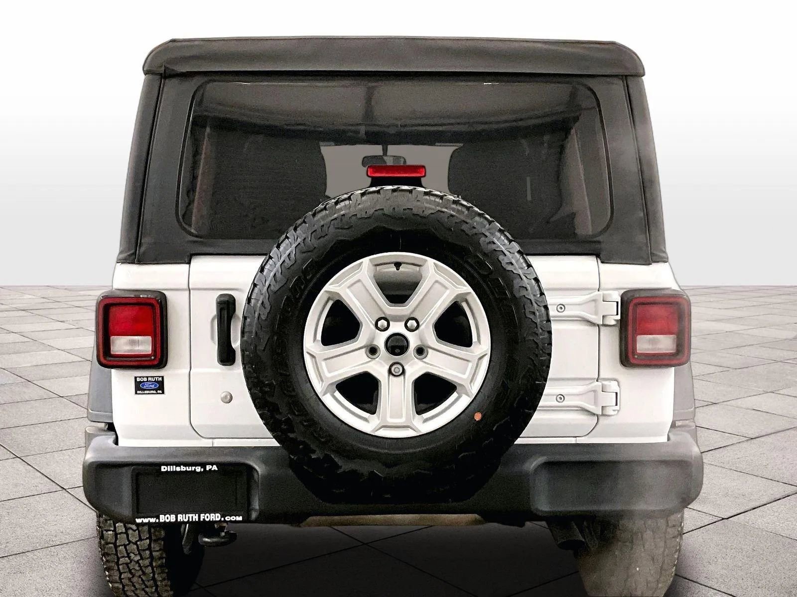 Used 2018 Jeep Wrangler Unlimited Sport S image 4