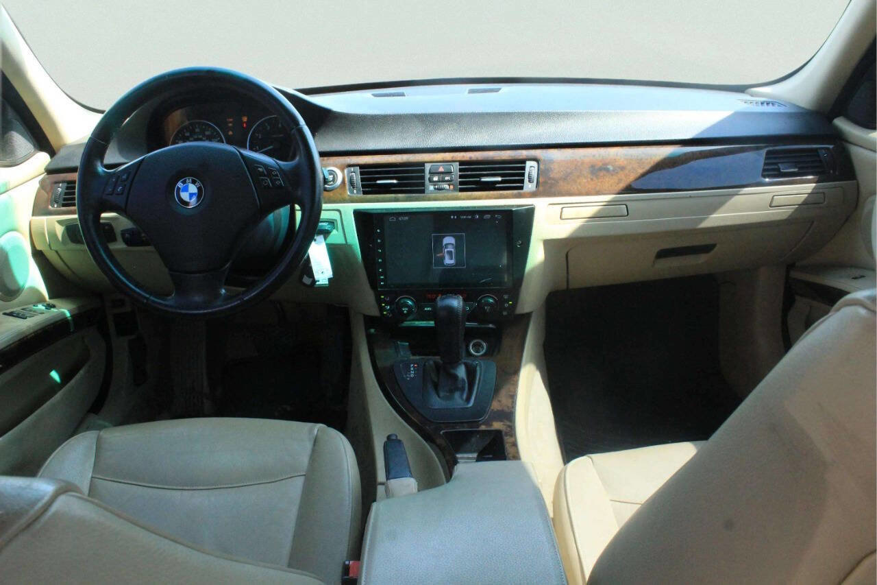 Used 2006 BMW 330xi Sedan image 6