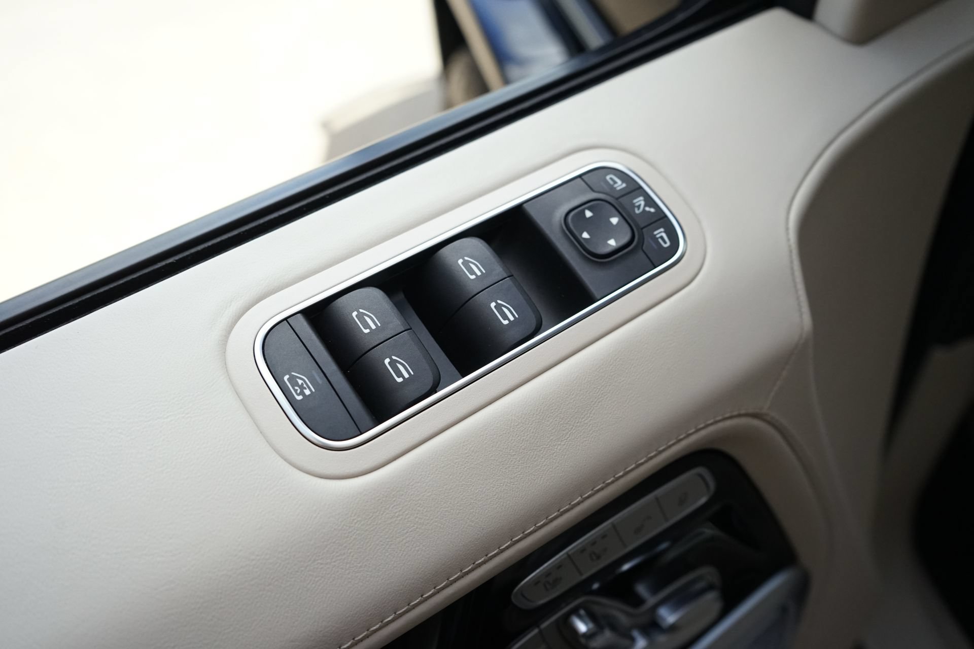 Used 2019 Mercedes-Benz G 550 image 27