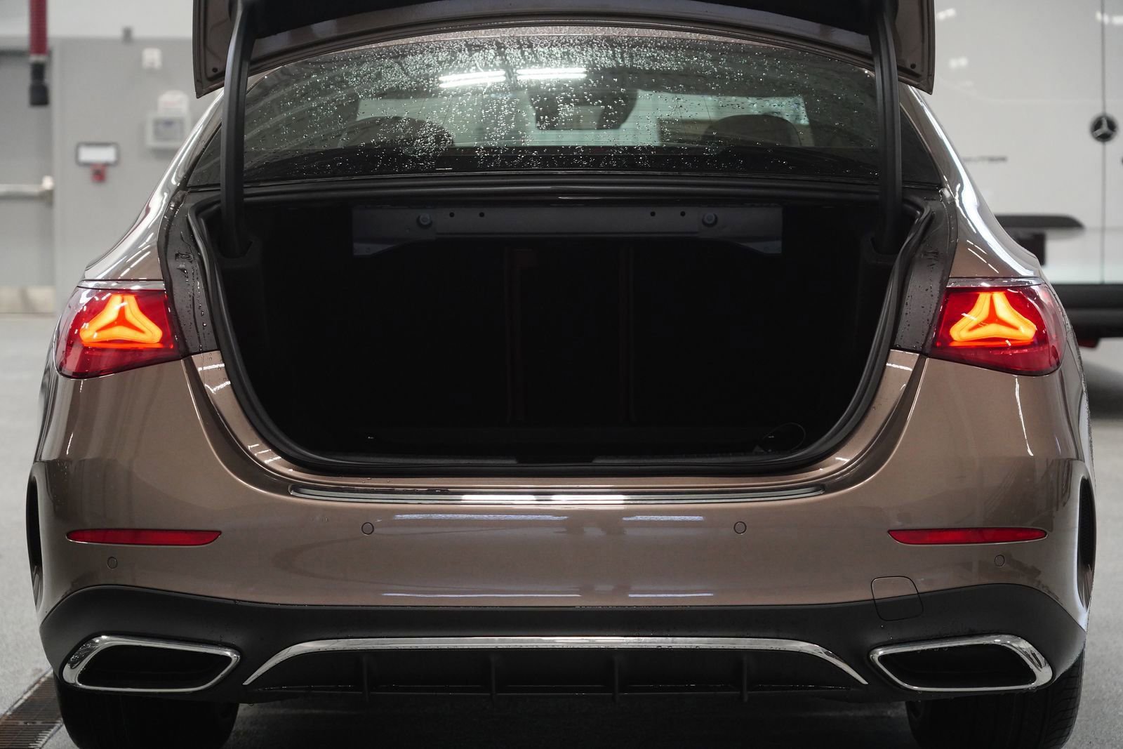 New 2026 Mercedes-Benz E 350 4MATIC Sedan image 32