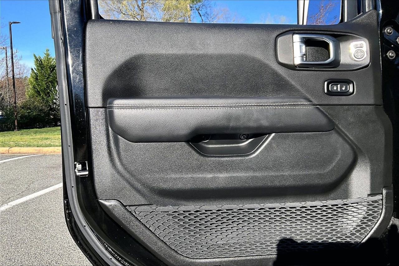 Certified 2023 Jeep Wrangler Sahara w/ Cold Weather Group image 26