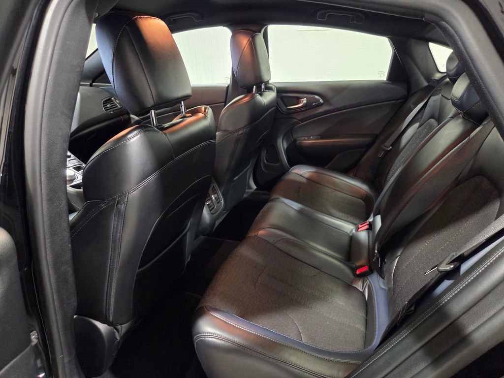Used 2015 Chrysler 200 S w/ Comfort Group image 11