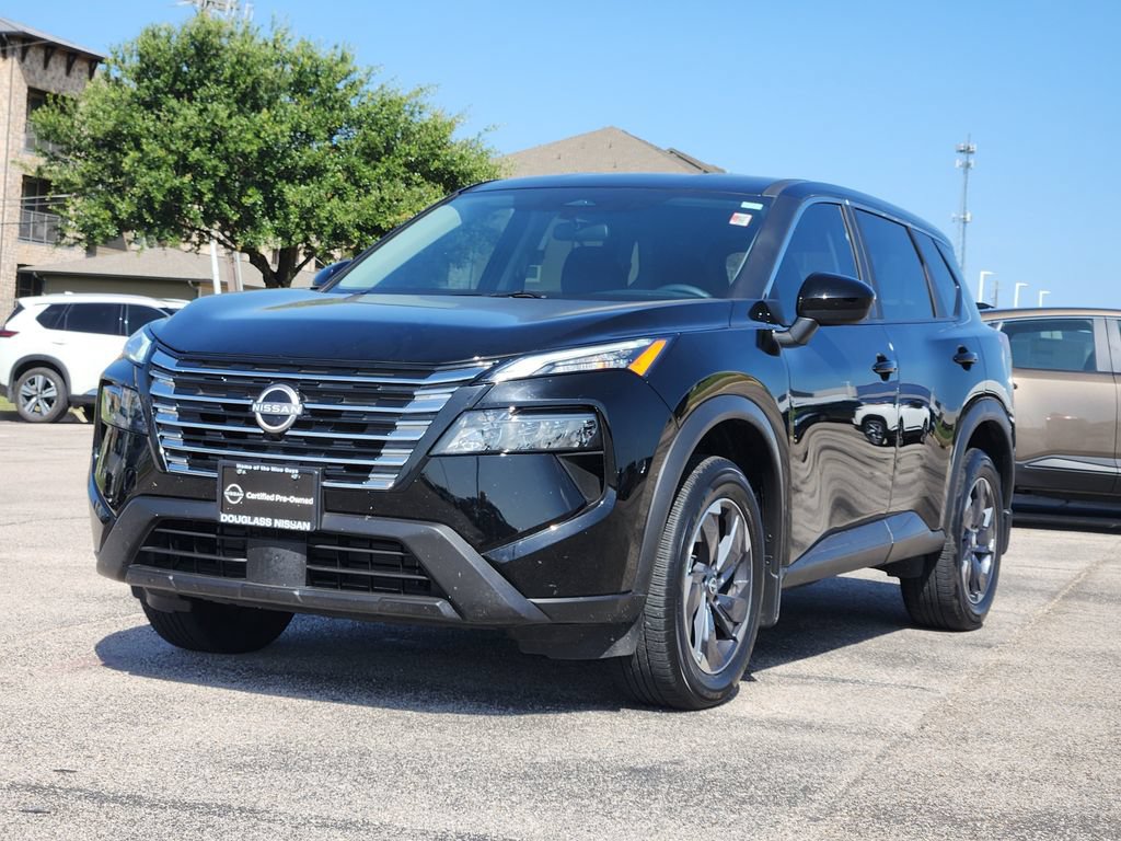 Used 2025 Nissan Rogue SV FWD image 2