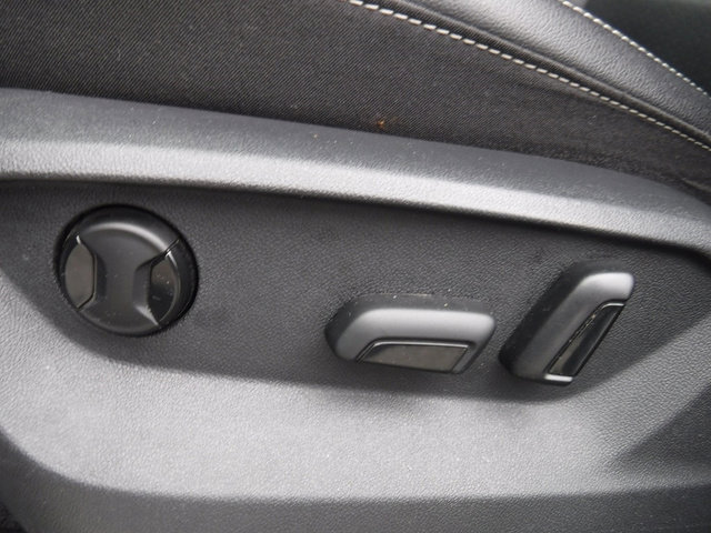 Used 2021 Volkswagen Atlas SE w/ Panoramic Sunroof Package image 17