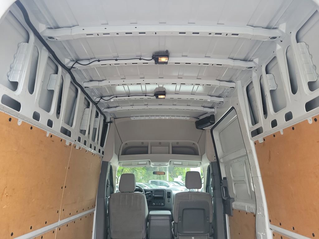 Used 2021 Nissan NV 2500 SV w/ Back Door Glass Package RWD image 14