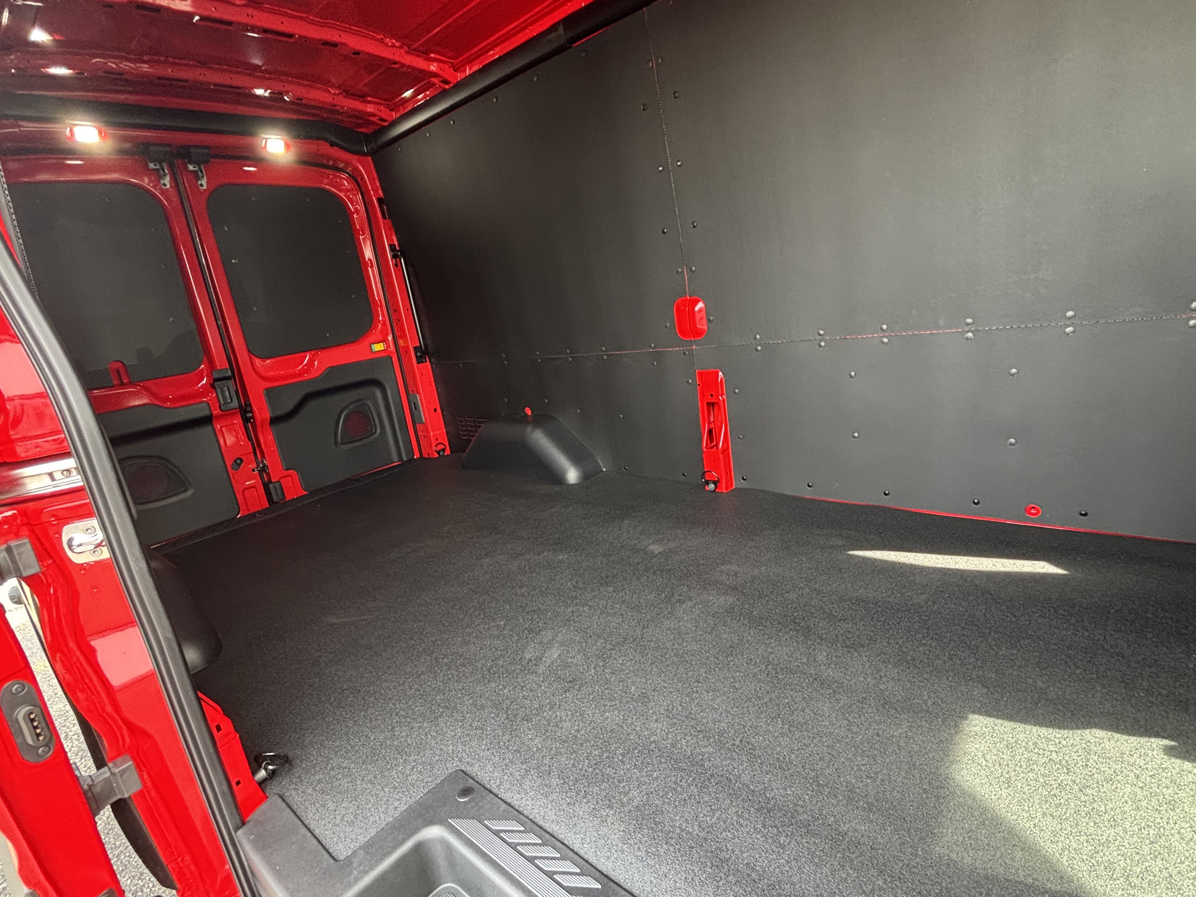New 2025 Ford Transit 250 148 Medium Roof image 13