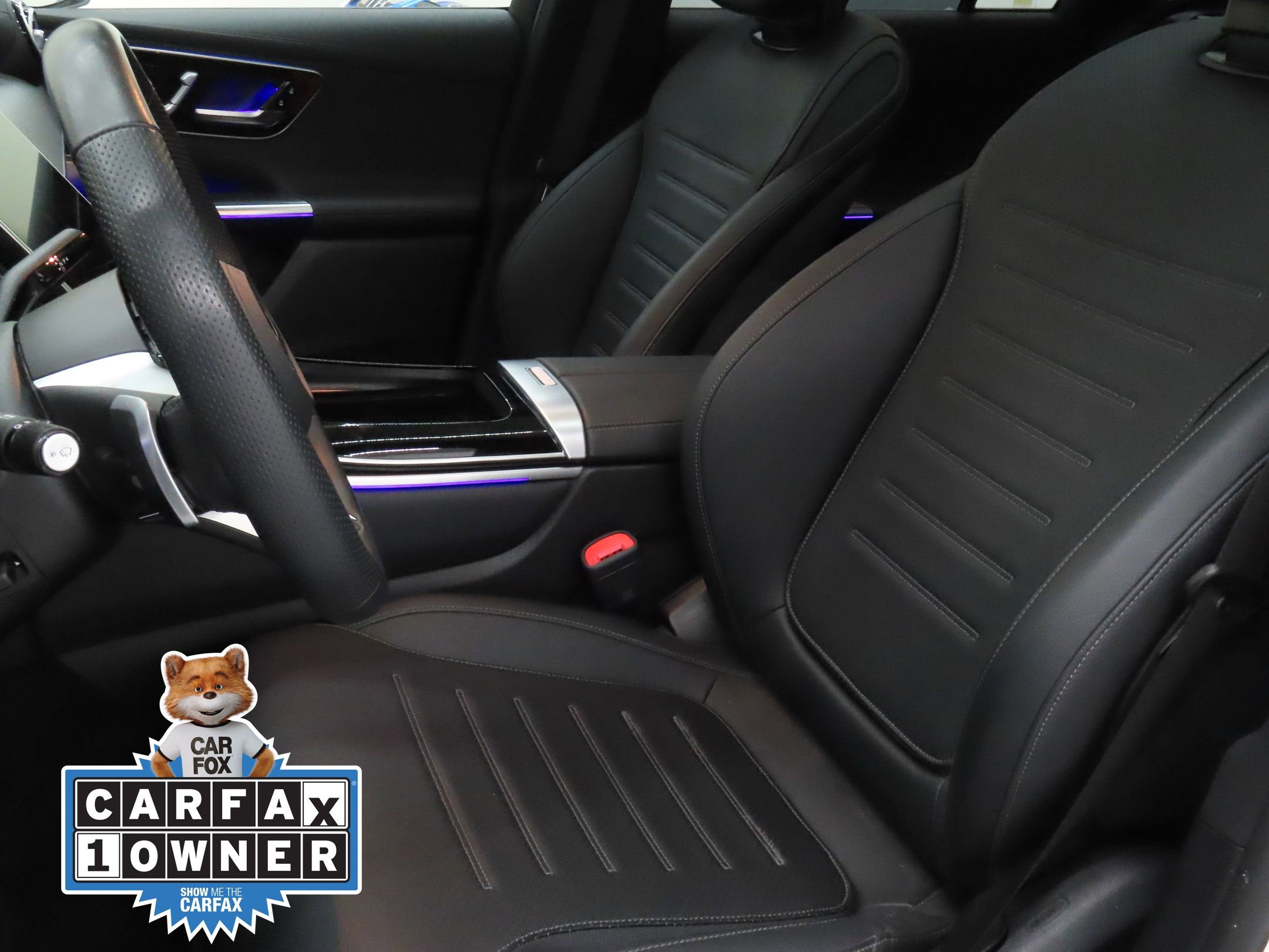 Used 2025 Mercedes-Benz GLC 300 4MATIC image 10