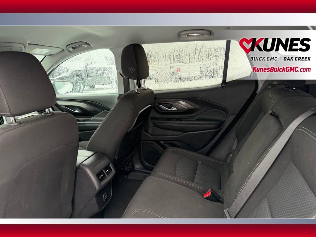 Used 2024 GMC Terrain SLE image 10