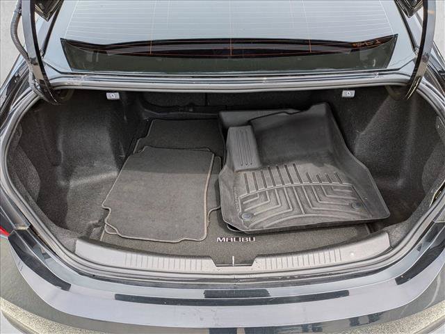 Used 2016 Chevrolet Malibu Premier w/ Driver Confidence Package FWD image 7