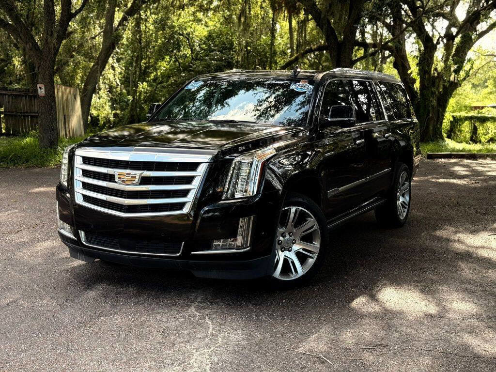 Used 2017 Cadillac Escalade ESV Premium Luxury image 1