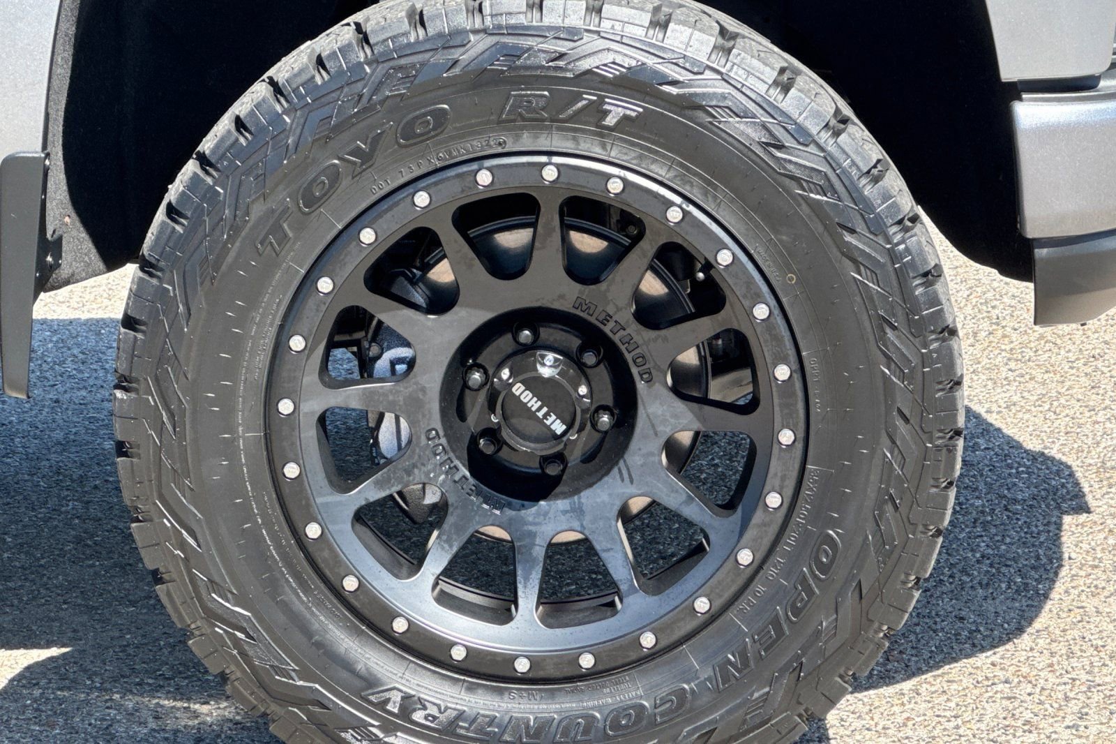 Used 2022 Chevrolet Silverado 1500 RST AWD/4WD image 25