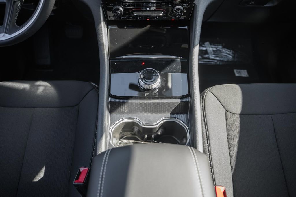 New 2025 Jeep Grand Cherokee Laredo X w/ Luxury Tech Group I image 25