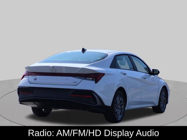 Used 2026 Hyundai Elantra Hybrid FWD image 6