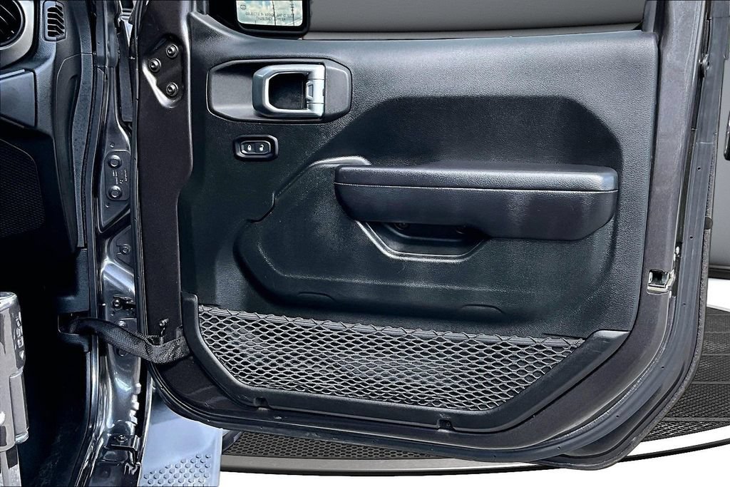 Used 2019 Jeep Wrangler Unlimited Sport S AWD/4WD image 28