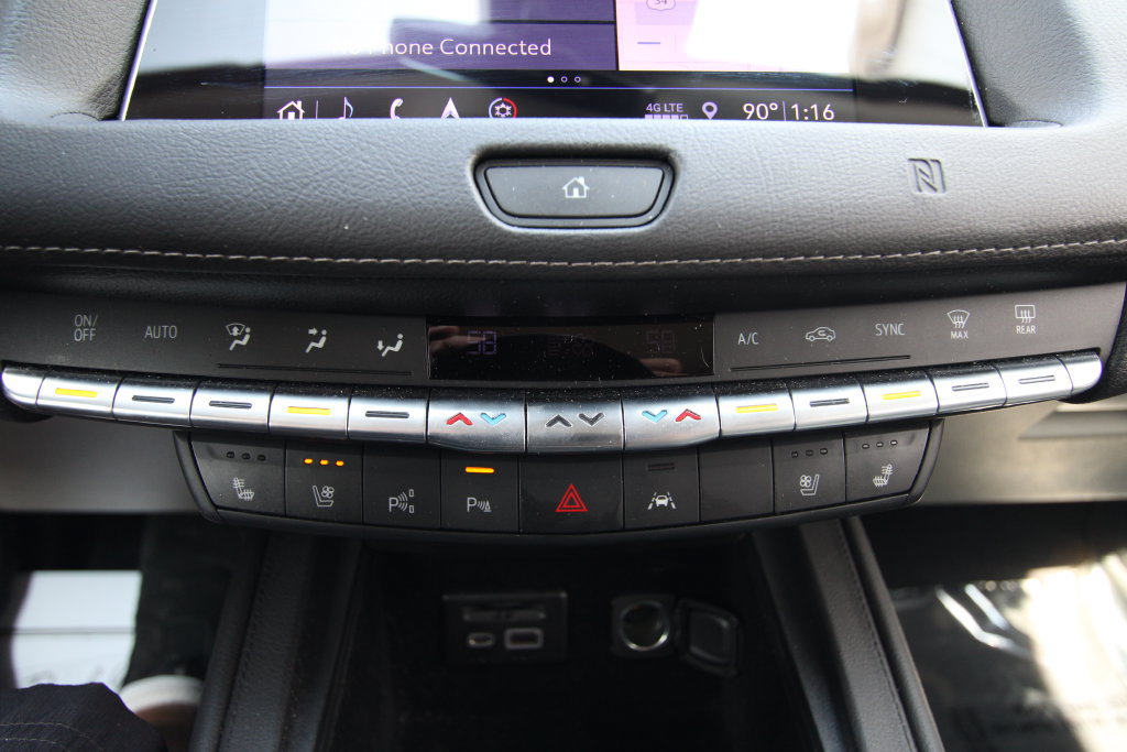 Used 2019 Cadillac XT4 Premium Luxury AWD/4WD image 32