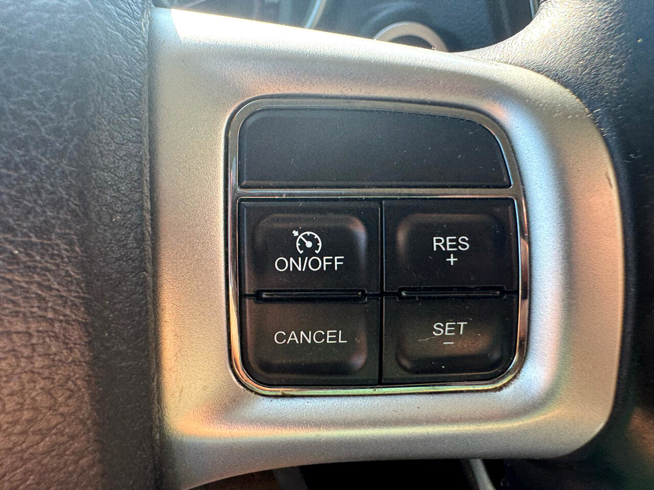 Used 2014 Dodge Journey SXT image 15