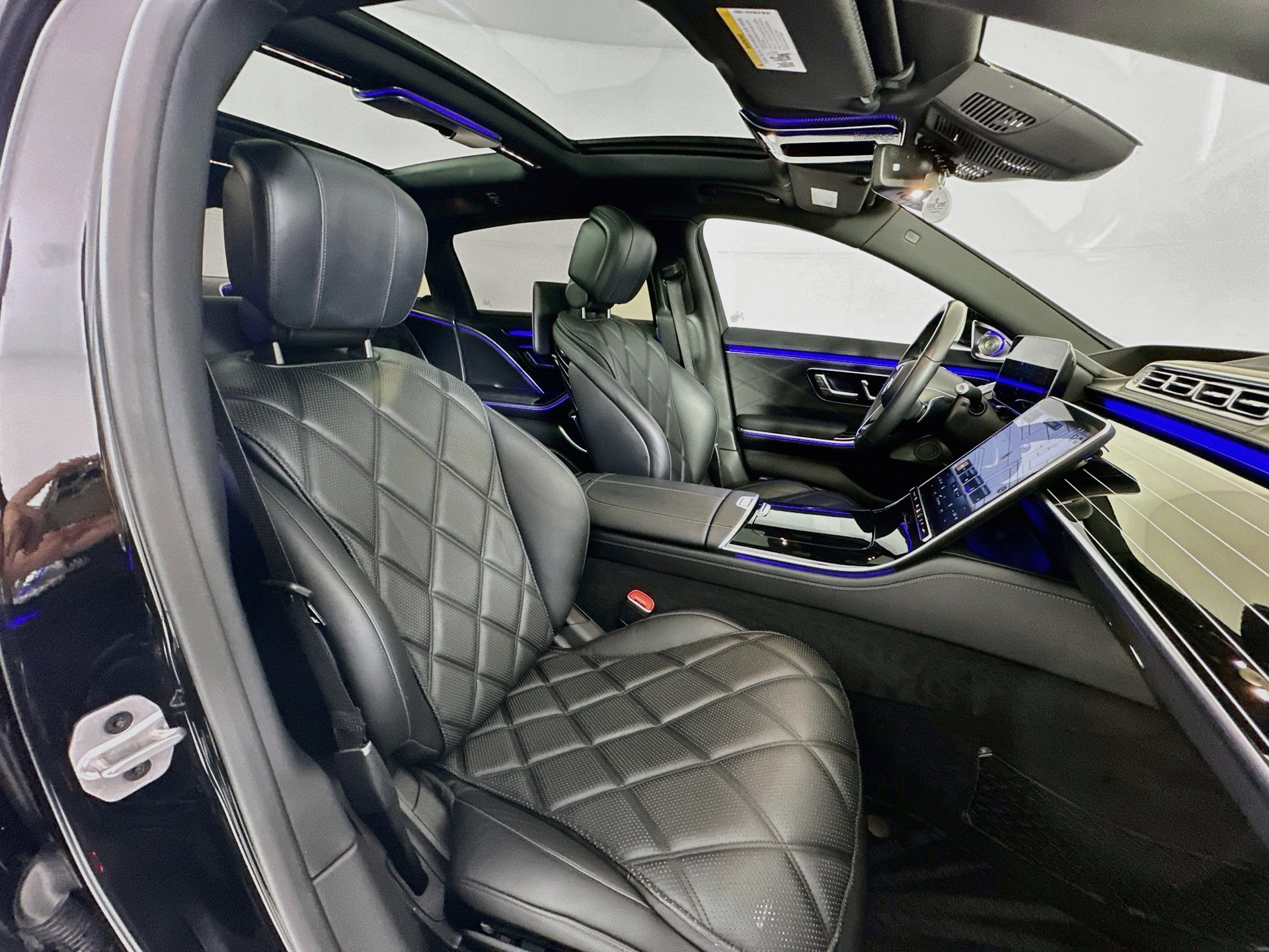 Certified 2023 Mercedes-Benz Maybach S 680 4MATIC image 32