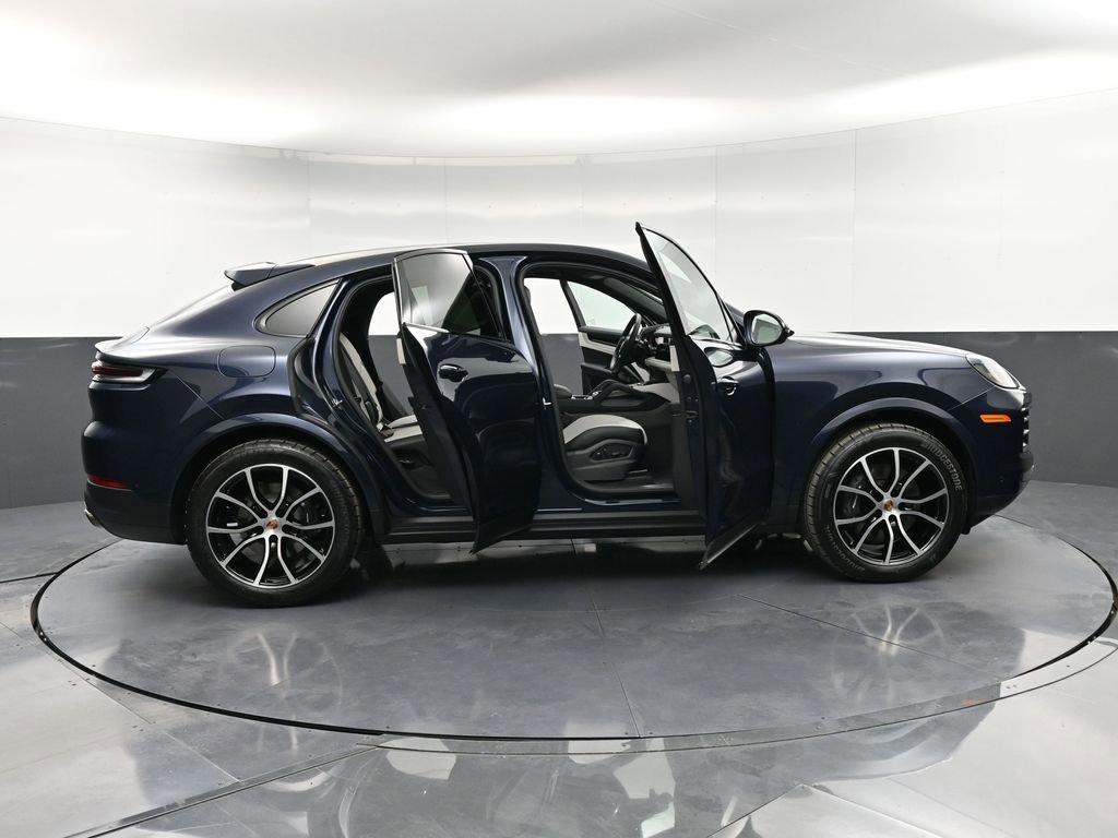 New 2026 Porsche Cayenne Coupe image 36