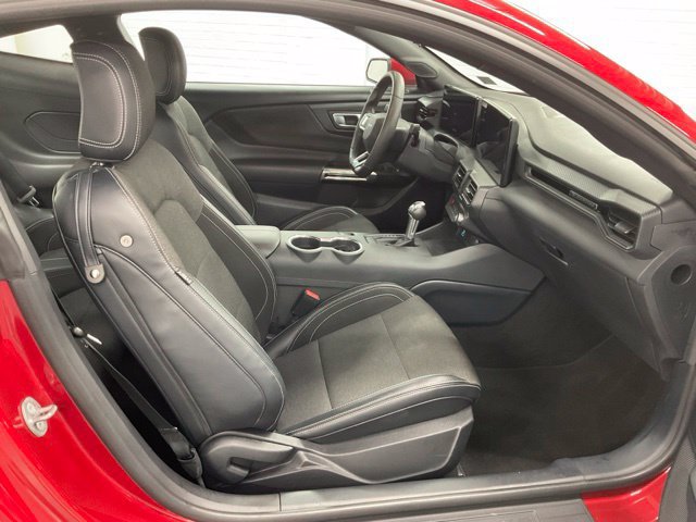 Used 2024 Ford Mustang Coupe RWD image 18