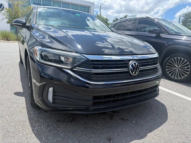 Certified 2024 Volkswagen Jetta SEL FWD image 7