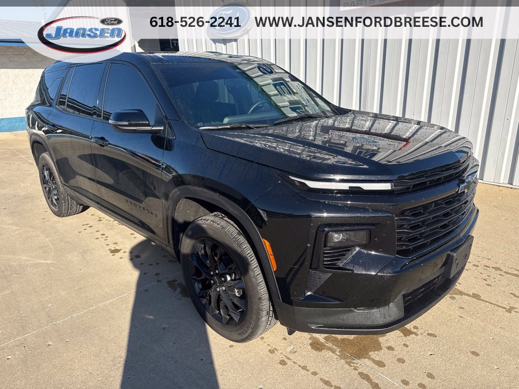 Used 2025 Chevrolet Traverse LT w/ Midnight/Sport Edition