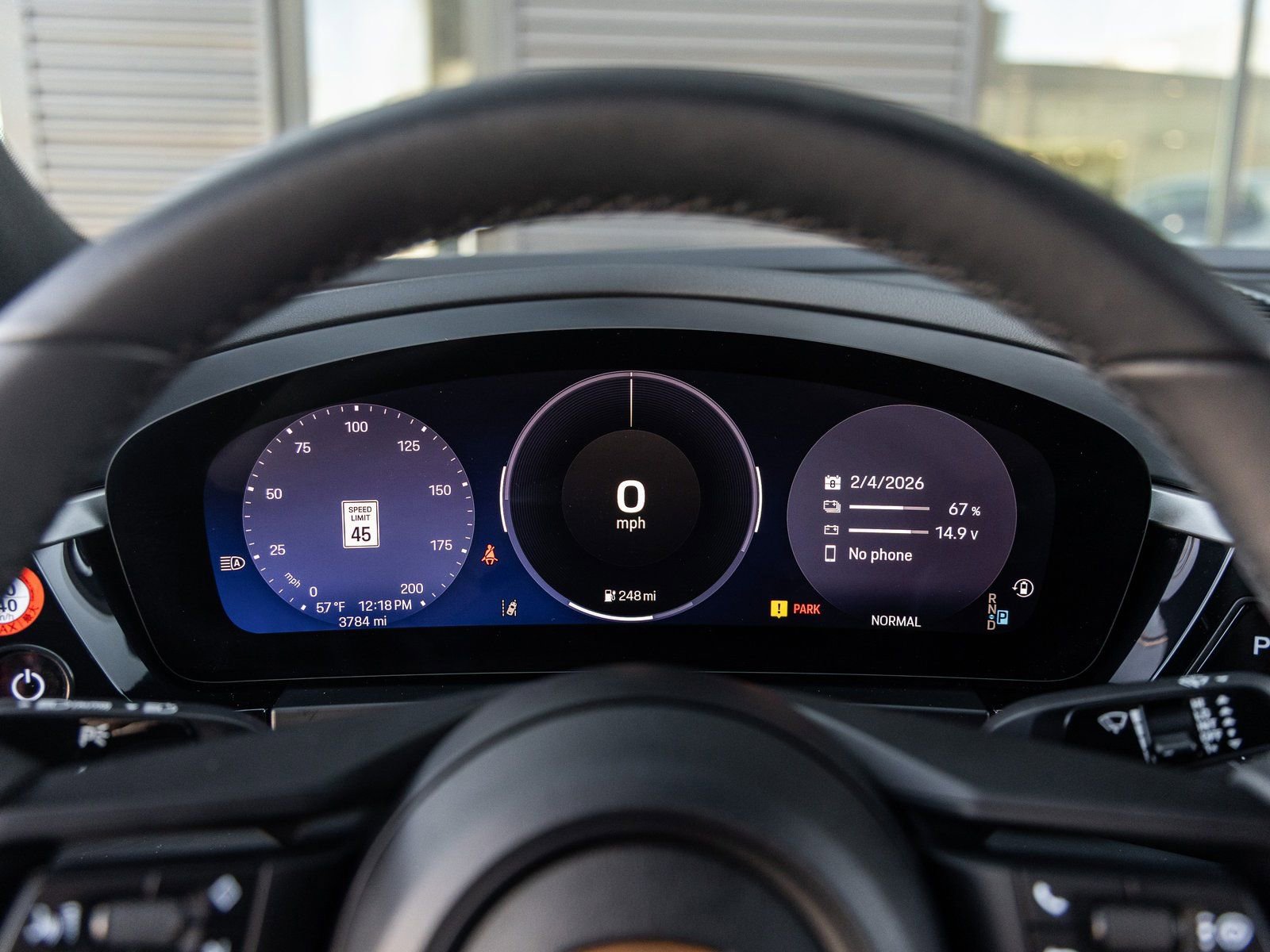 Certified 2025 Porsche Macan Electric image 25