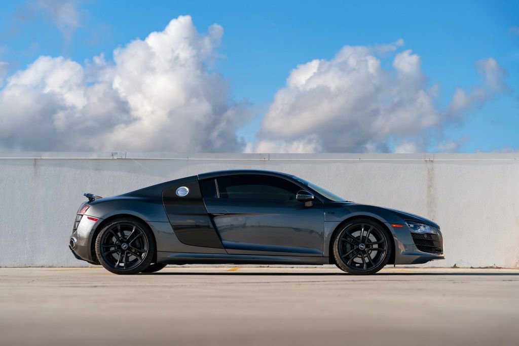 Used 2011 Audi R8 V10 image 3