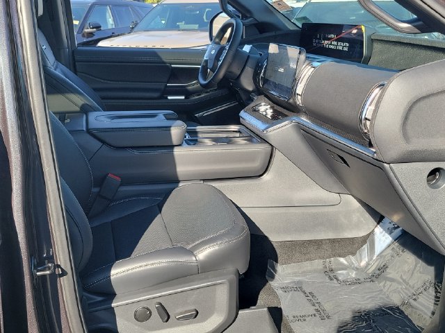 New 2027 Ford Expedition Platinum w/ Stealth Performance Package AWD/4WD image 16