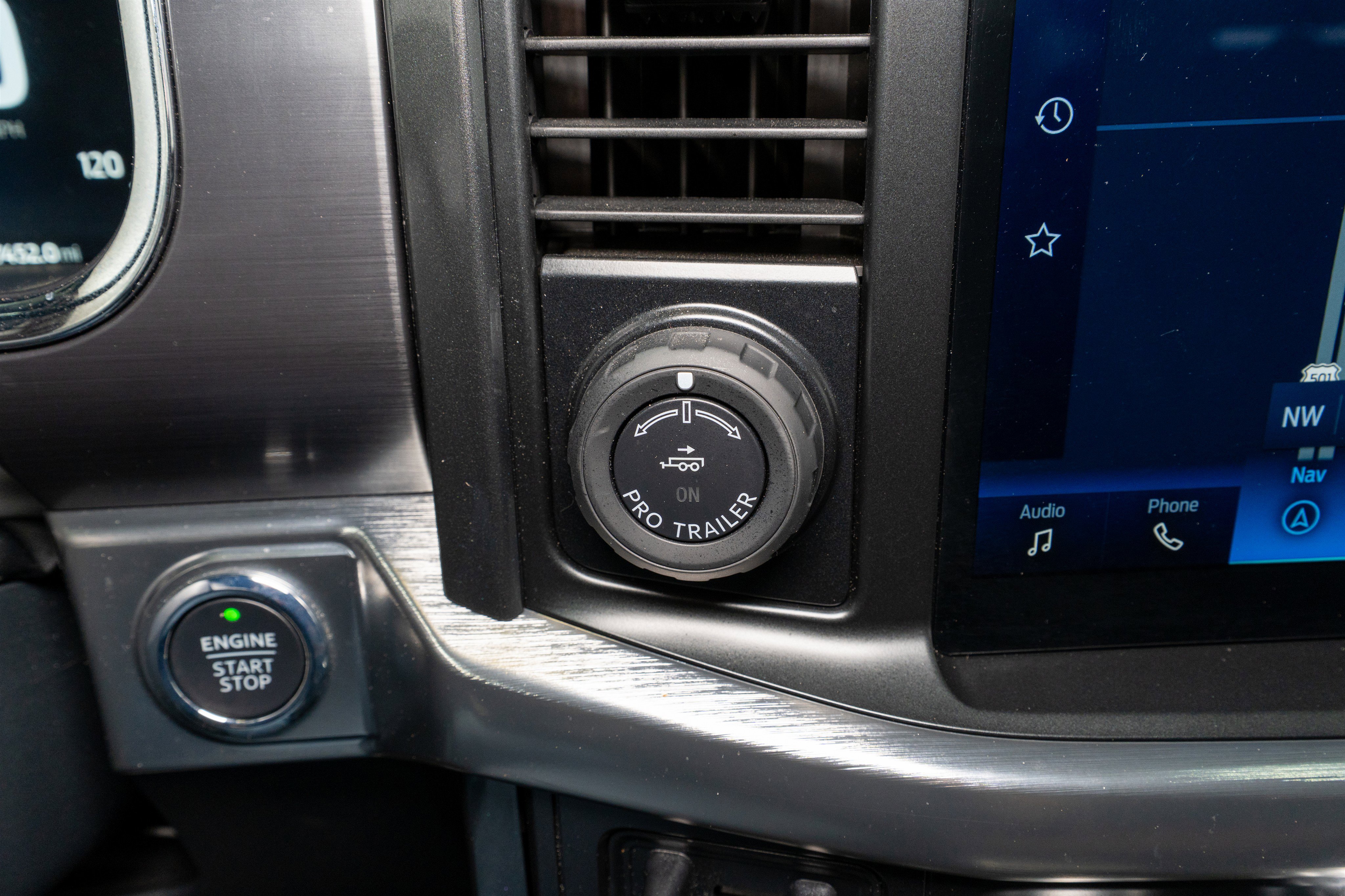 Used 2023 Ford F150 Lariat w/ Equipment Group 502A High image 27