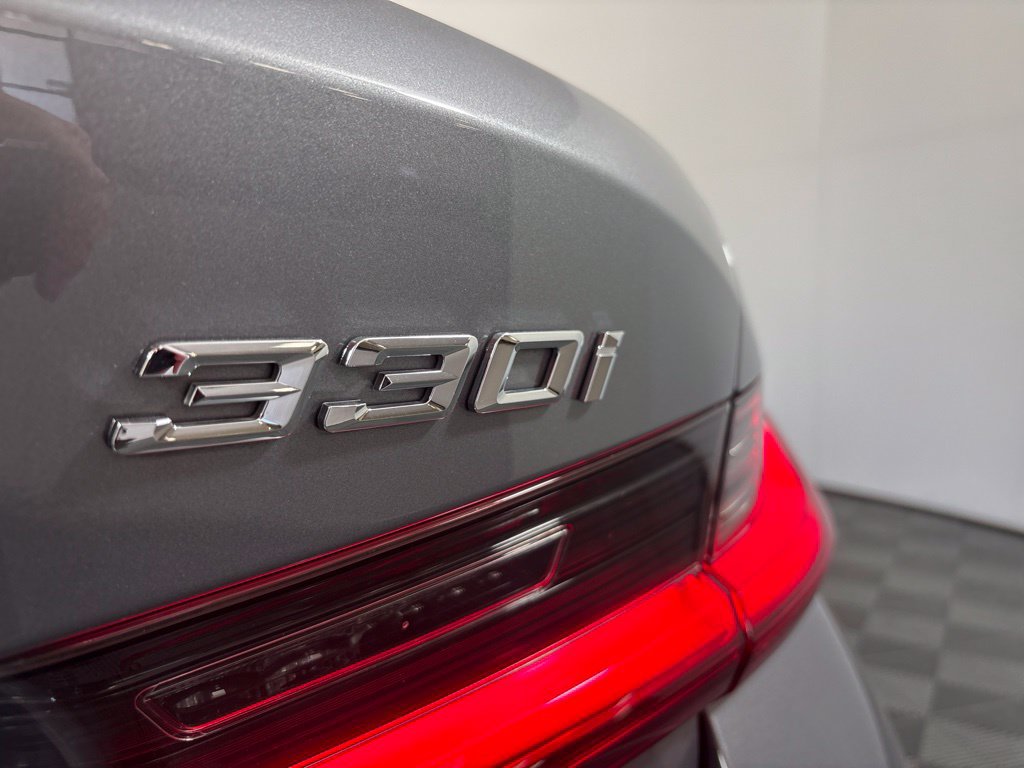 Used 2024 BMW 330i Sedan w/ Convenience Package RWD image 10