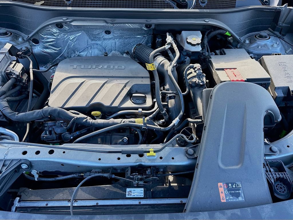 Used 2025 Chevrolet Trax LS w/ LS Convenience Package image 28