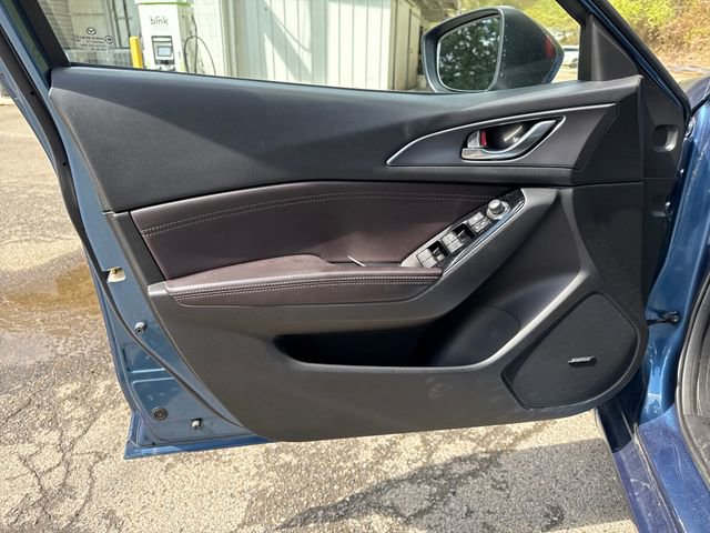 Used 2017 MAZDA MAZDA3 Grand Touring w/ Premium Equipment Package image 17