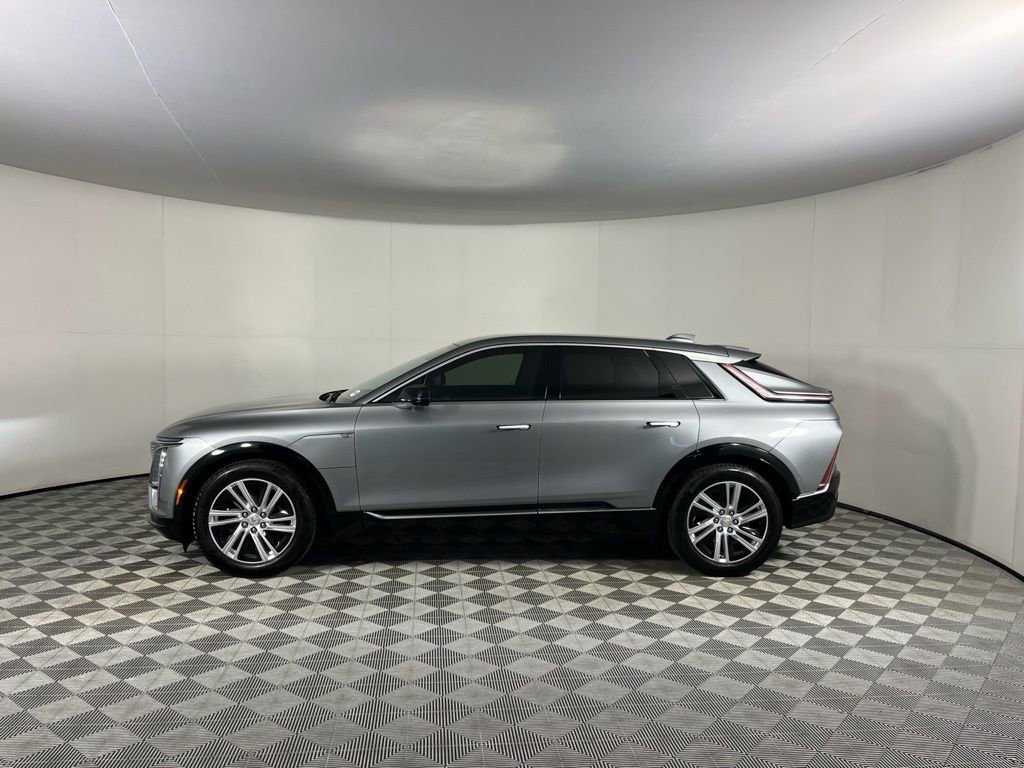 Used 2024 Cadillac Lyriq Tech w/ Driver Assist Package image 10