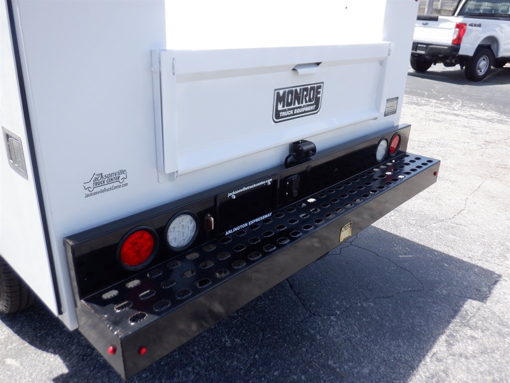 Used 2018 Ford F250 XL w/ XL Value Package AWD/4WD image 4