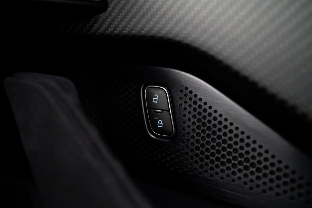 Used 2019 Ford GT RWD image 38