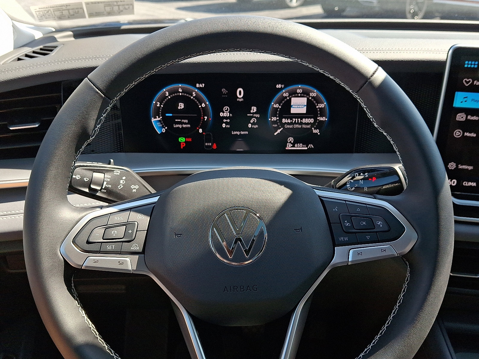 New 2025 Volkswagen Tiguan SE image 11