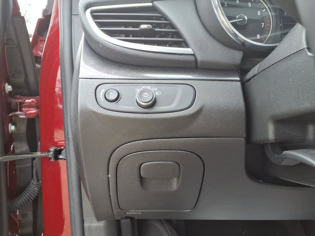 Used 2022 Buick Encore Preferred w/ Safety Package image 13