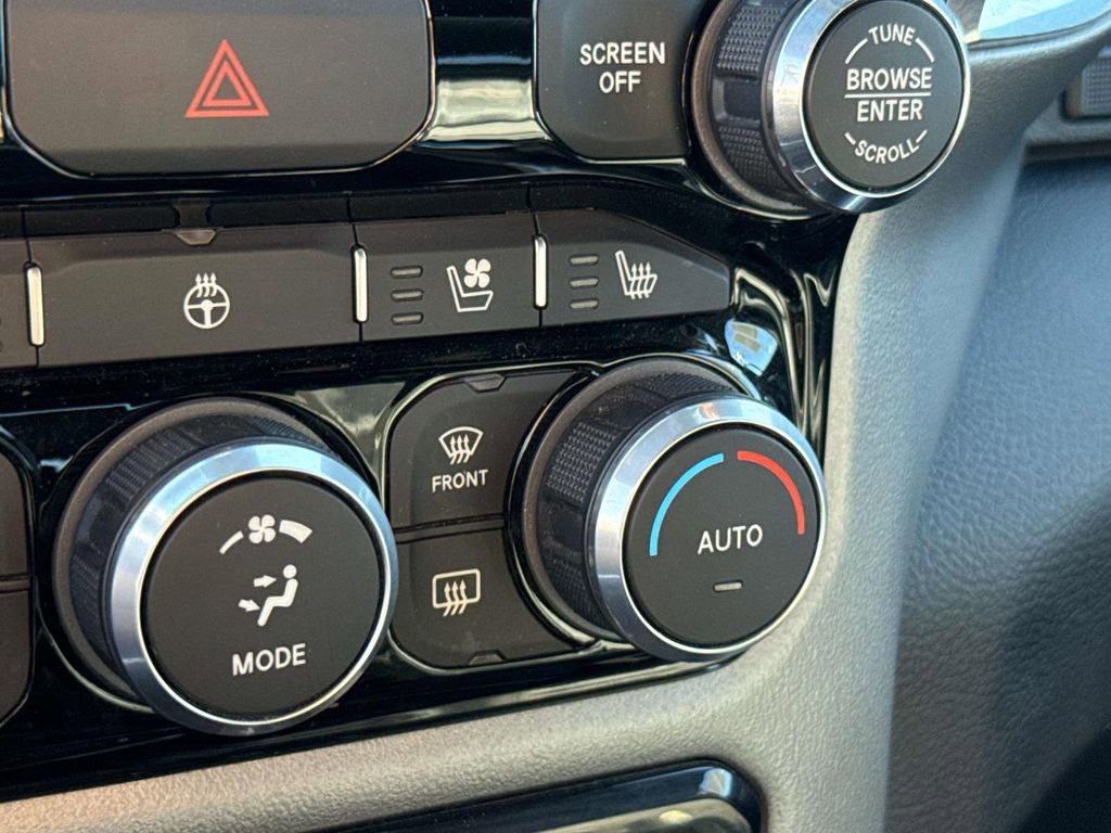 Used 2024 RAM 1500 Laramie image 37
