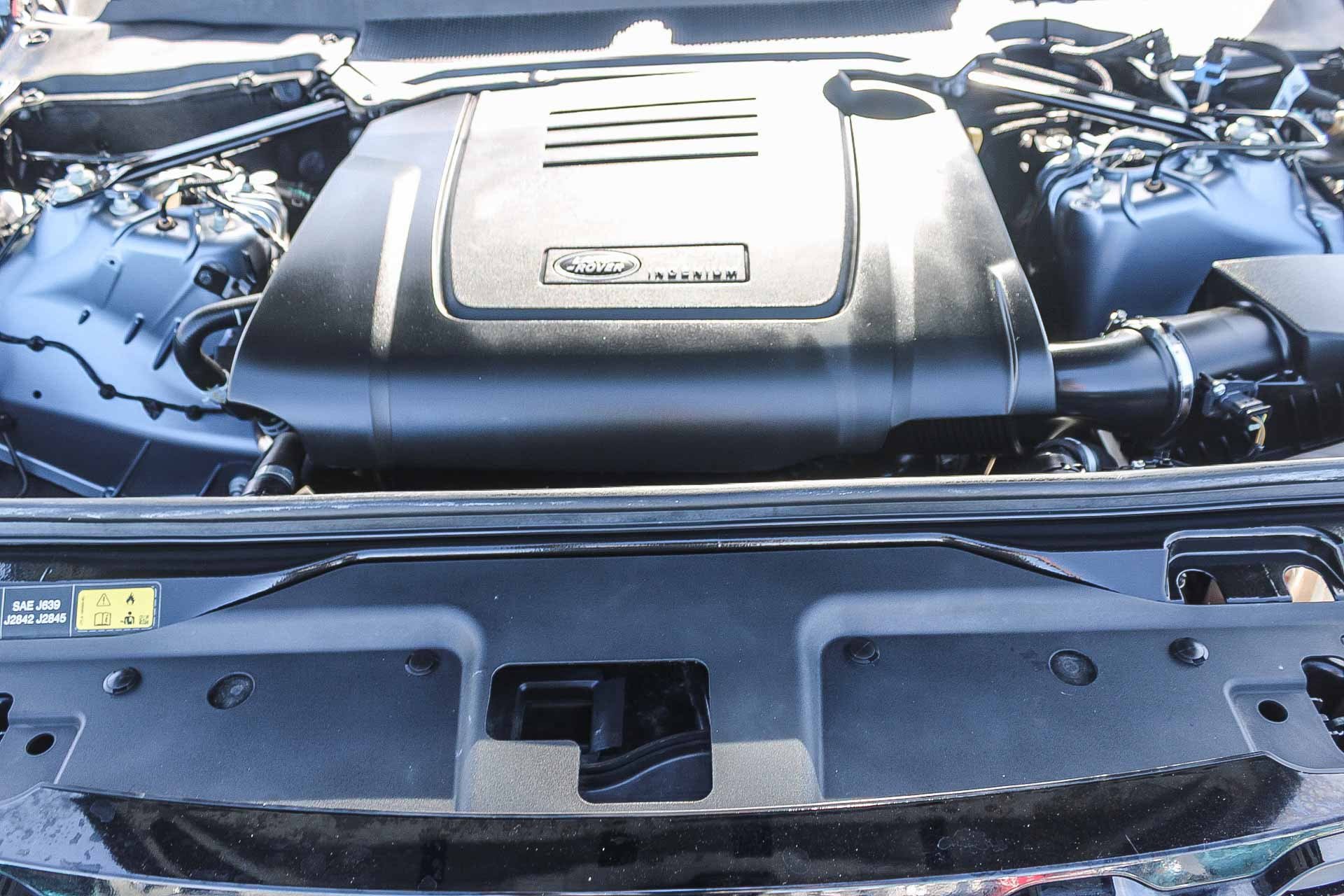 Used 2023 Land Rover Discovery S R-Dynamic image 27