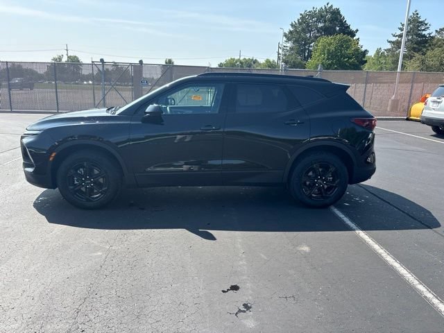 Certified 2024 Chevrolet Blazer LT w/ Convenience Package FWD image 1